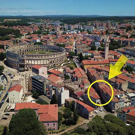 Ferienwohnung Apartman Amfiteatar Franko Pula Exterior foto